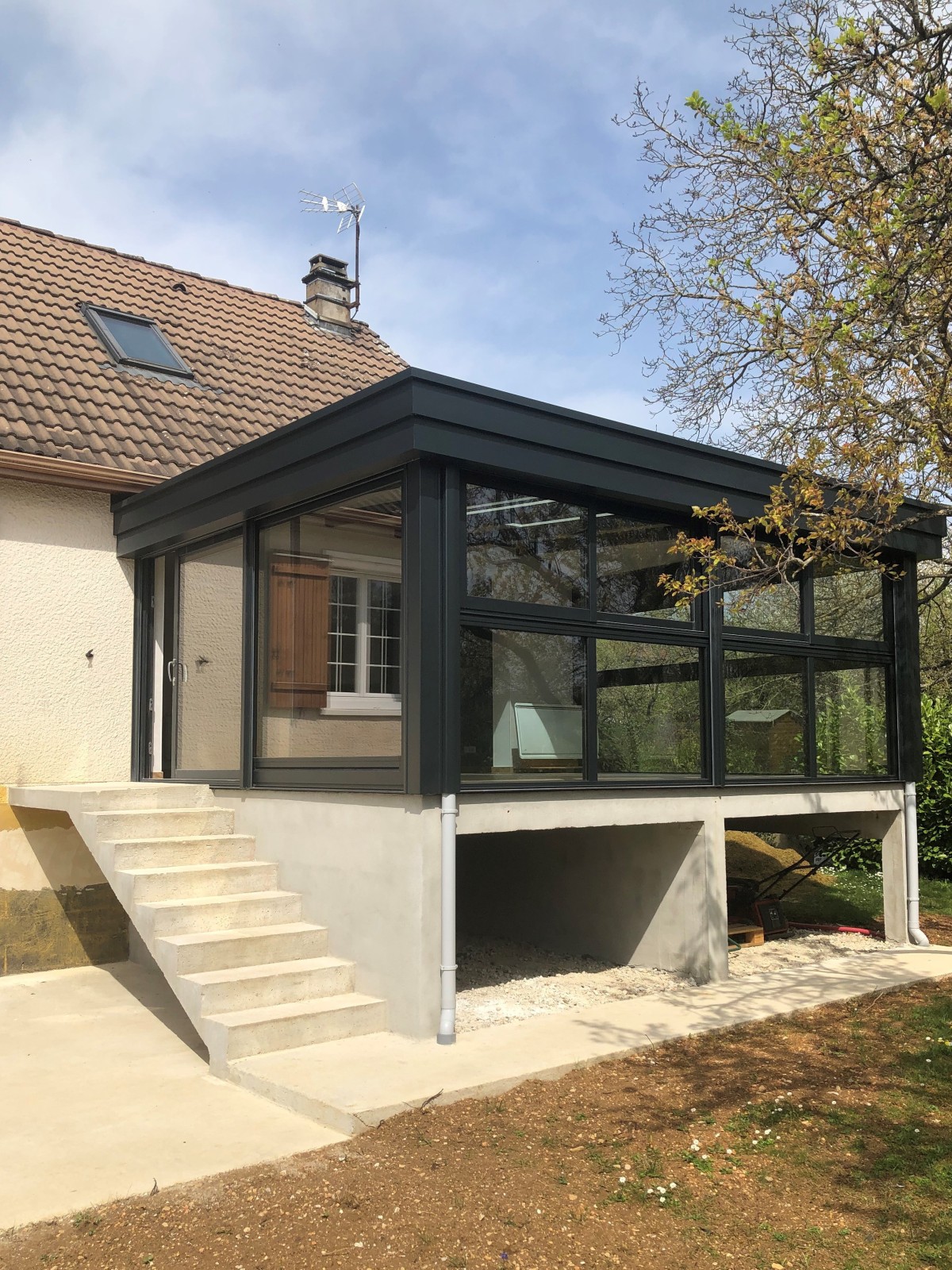 Entreprise d'entension de maison avec une véranda sur-mesure en aluminium à Ruffey-lès-Echirey, (21490), proche de Dijon.